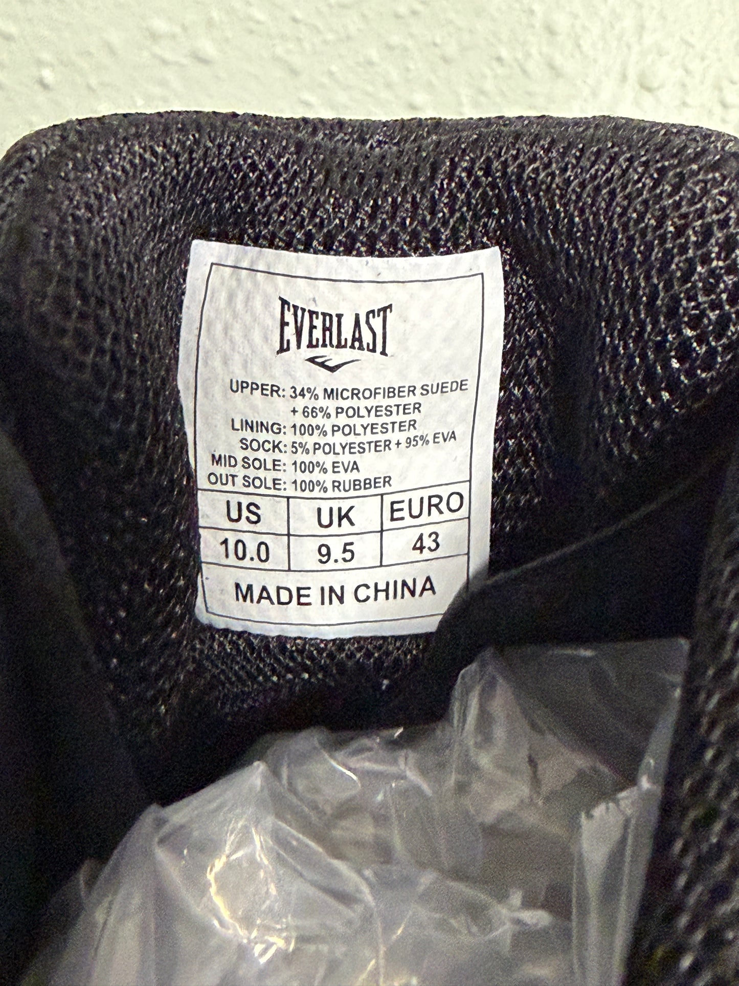 Mike Tyson Signed Everlast Boxing Boots With A Display Case