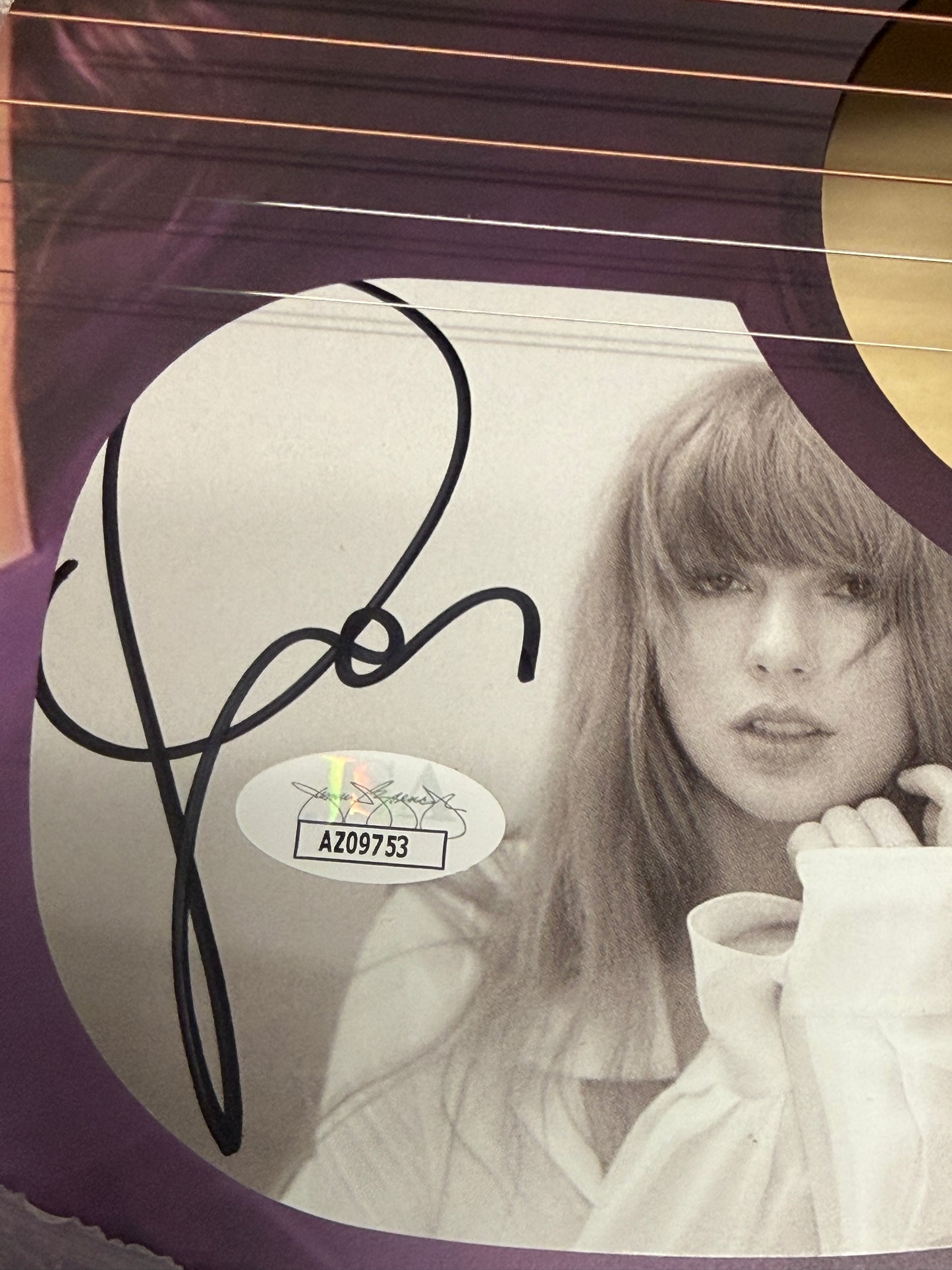 Taylor Swift Hand-Signed Display Acoustic Guitar – JSA Authenticated
